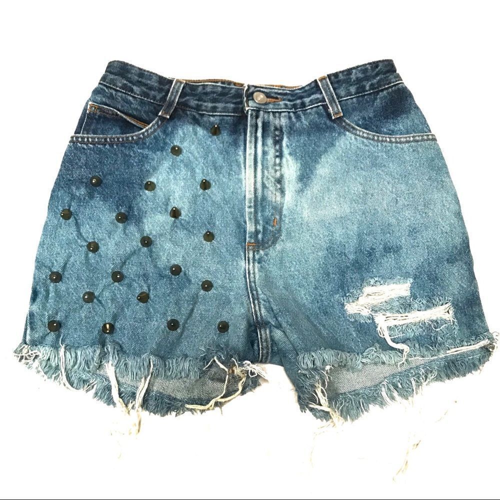 Re-purposed Bongo vintage baggy hi rise light wash denim jean shorts L‎